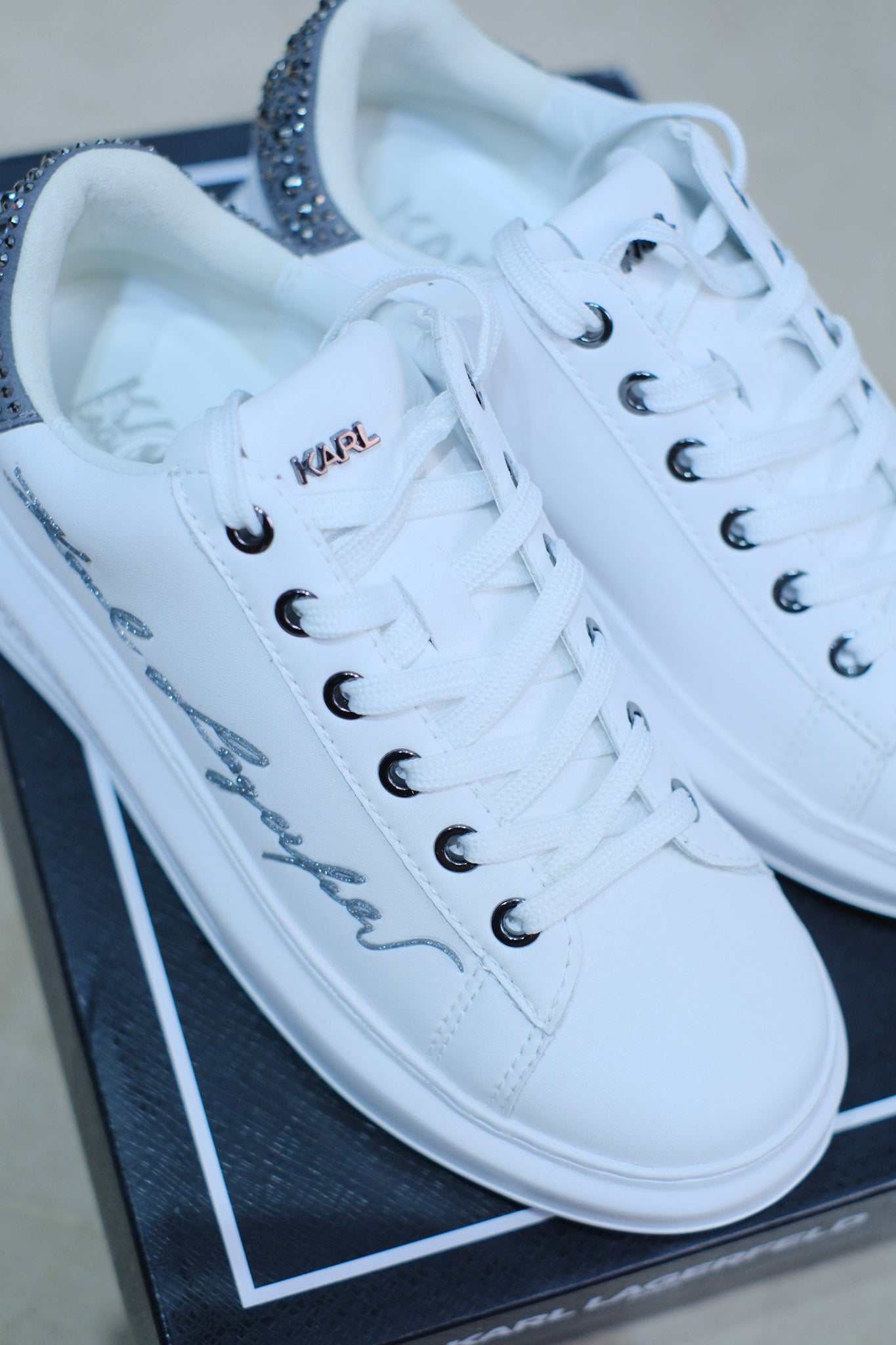 Tenis KAR Blancos