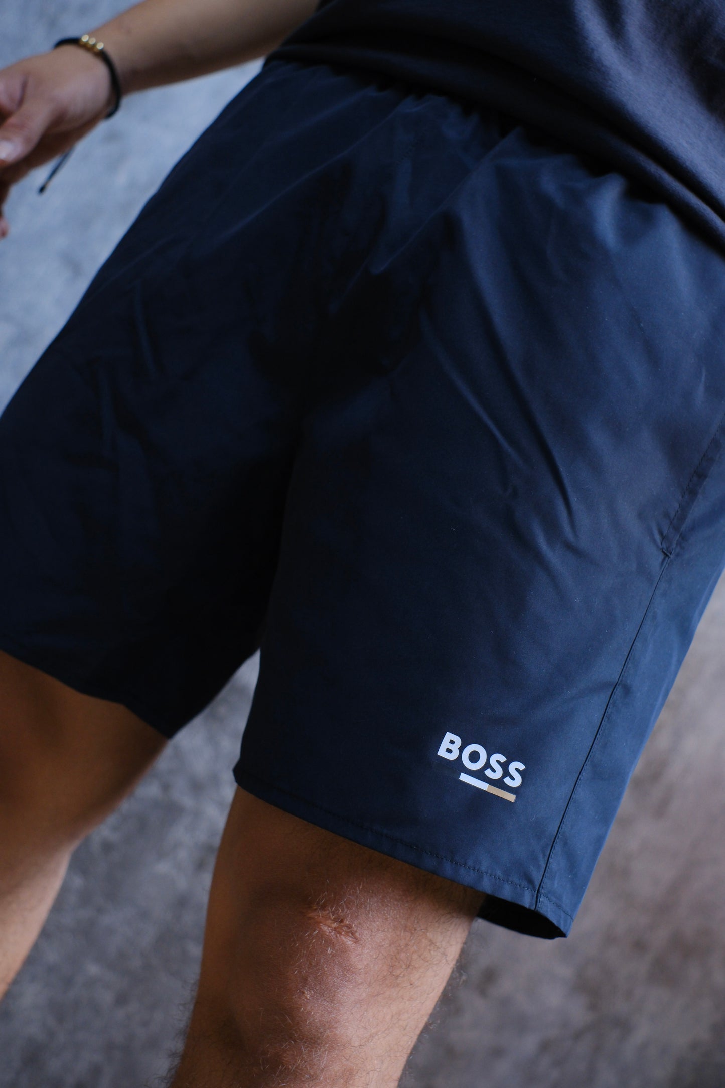 PANTALONETA HUG NEGRA 2026