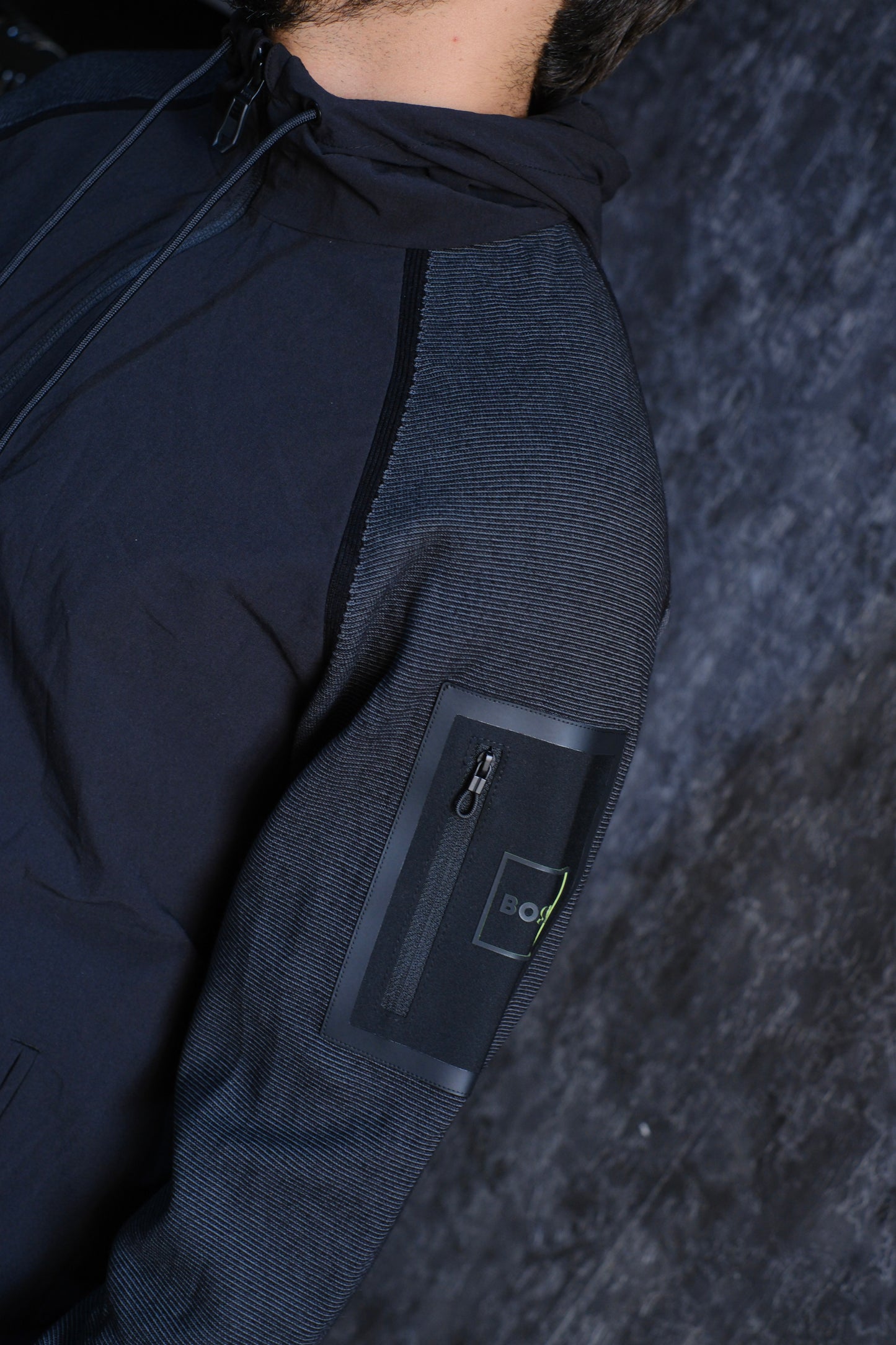 CHAQUETA HUG NEGRA PREMIUM 2026