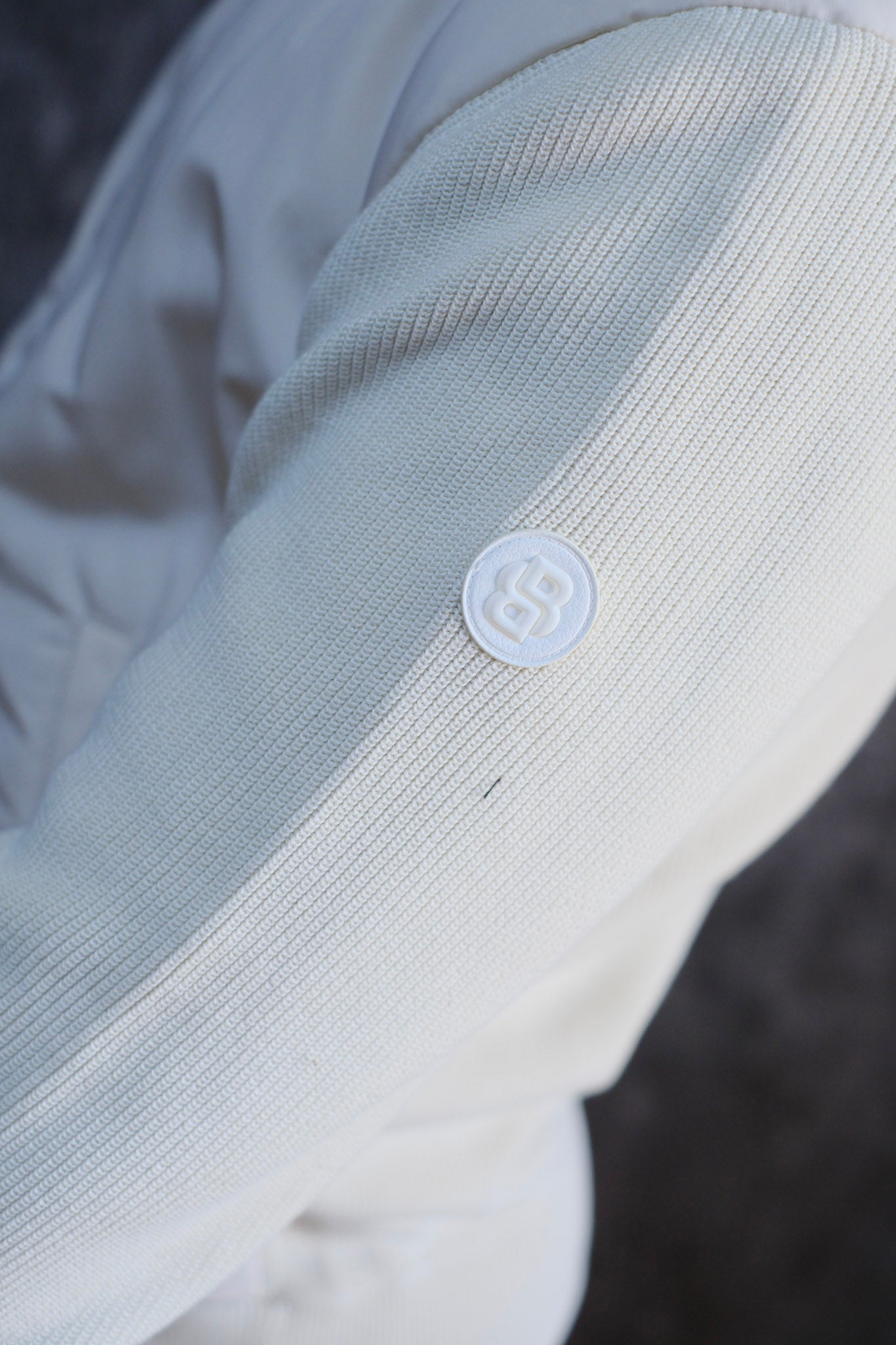 Chaqueta HUG Beige 2026