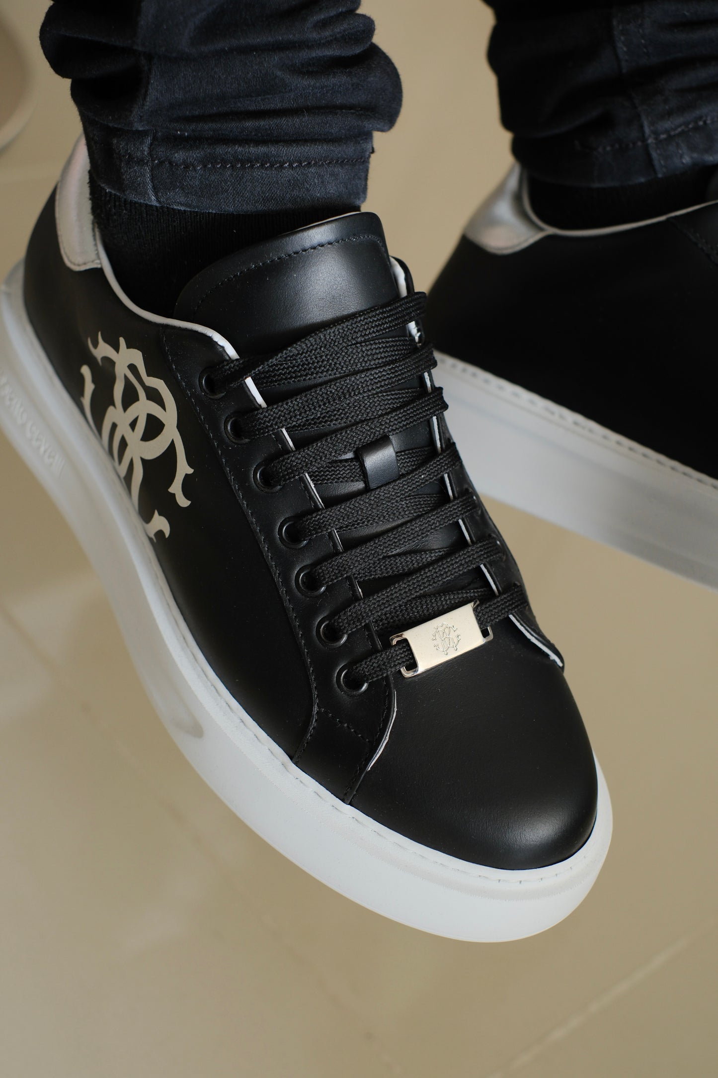Tenis ROB Negros con plateado