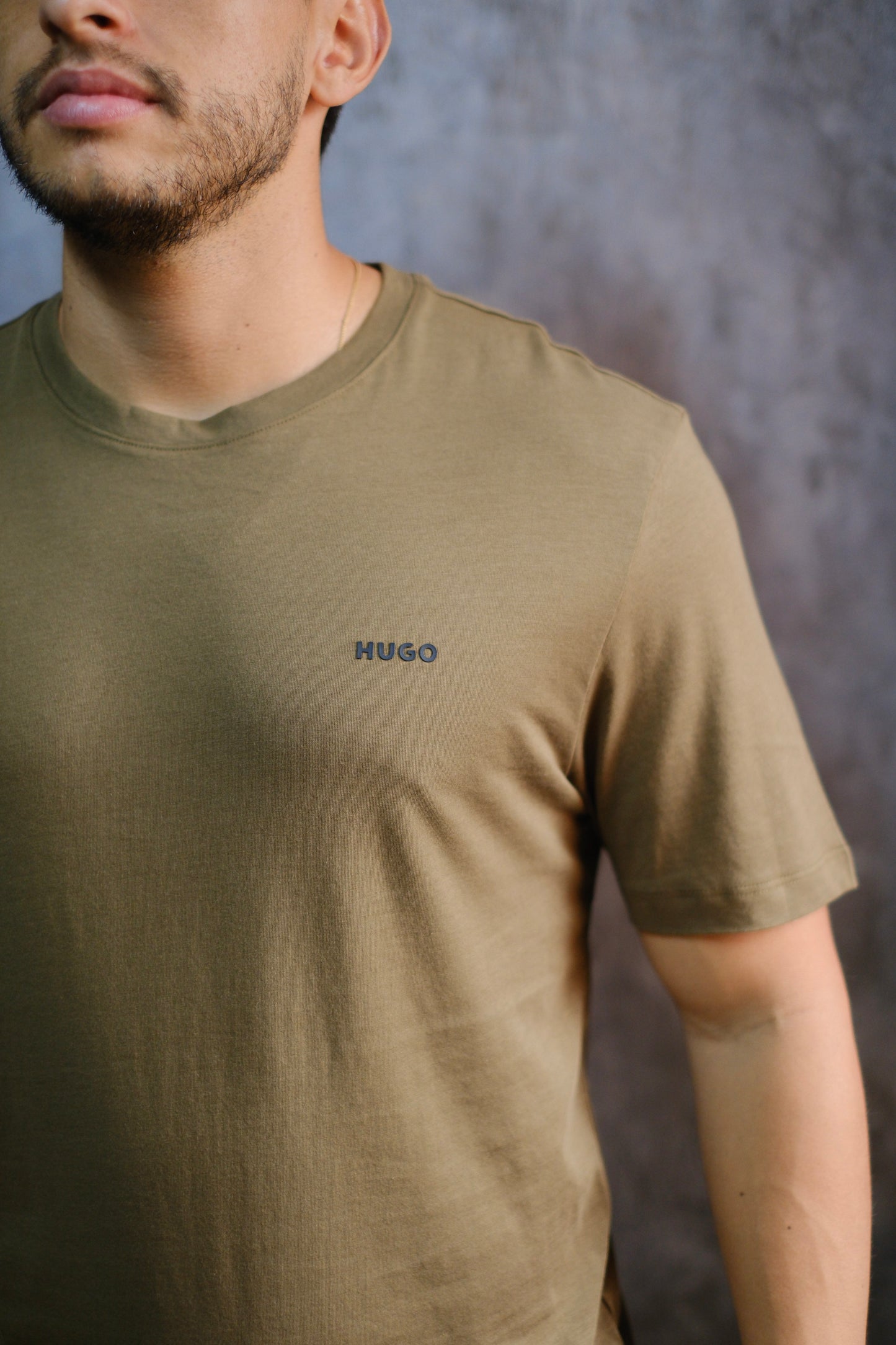 Camiseta HUG verde basica