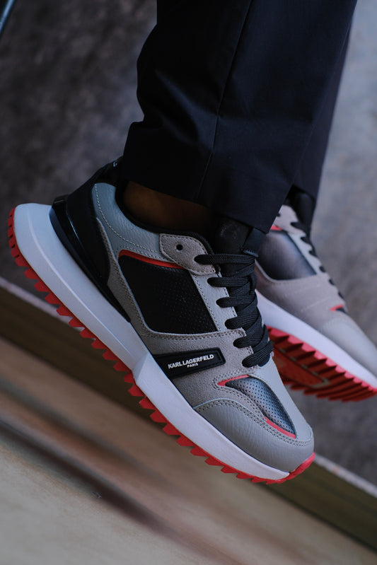 Tenis KAR grises suela roja