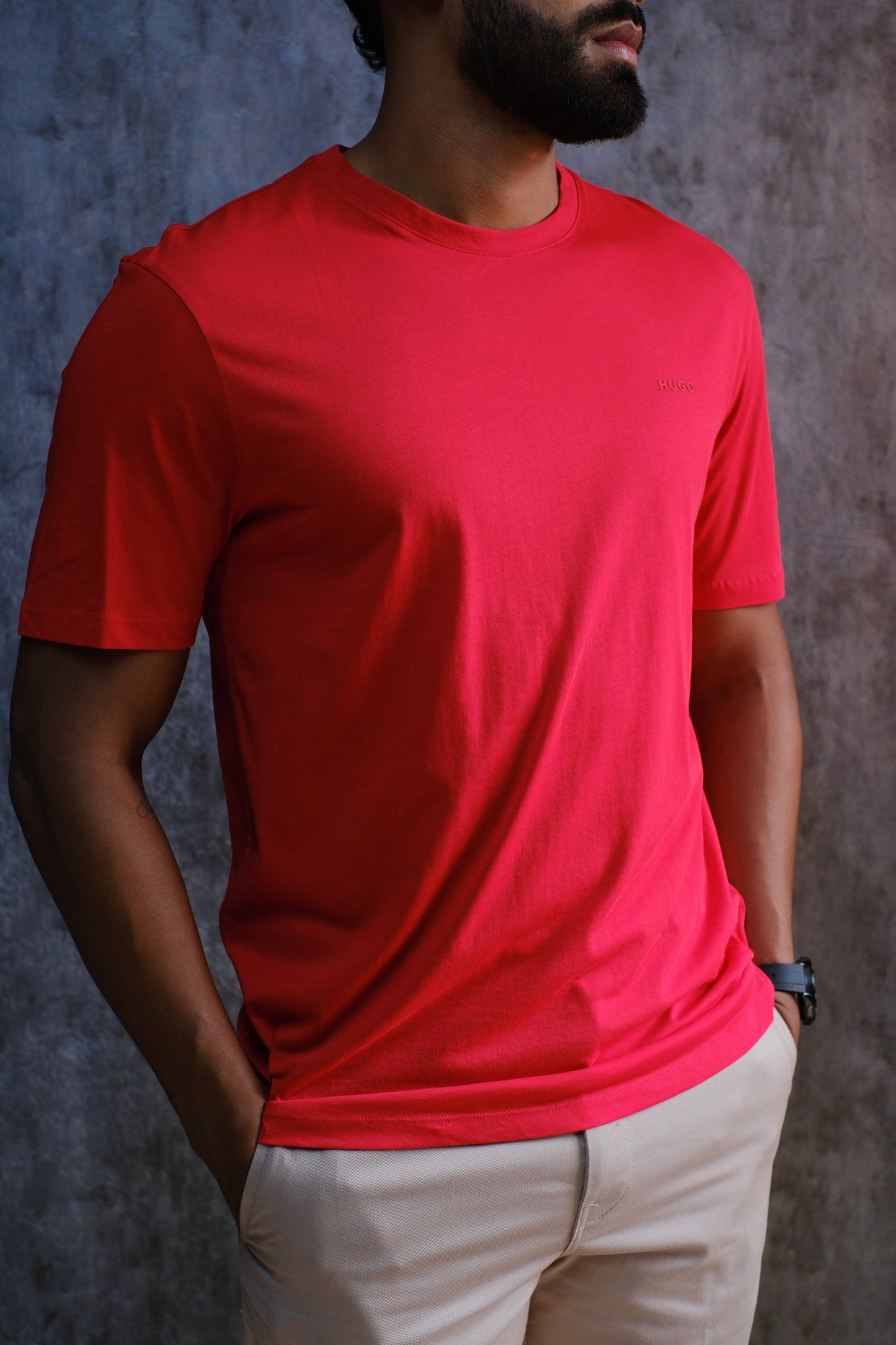 CAMISETA HUG ROJA